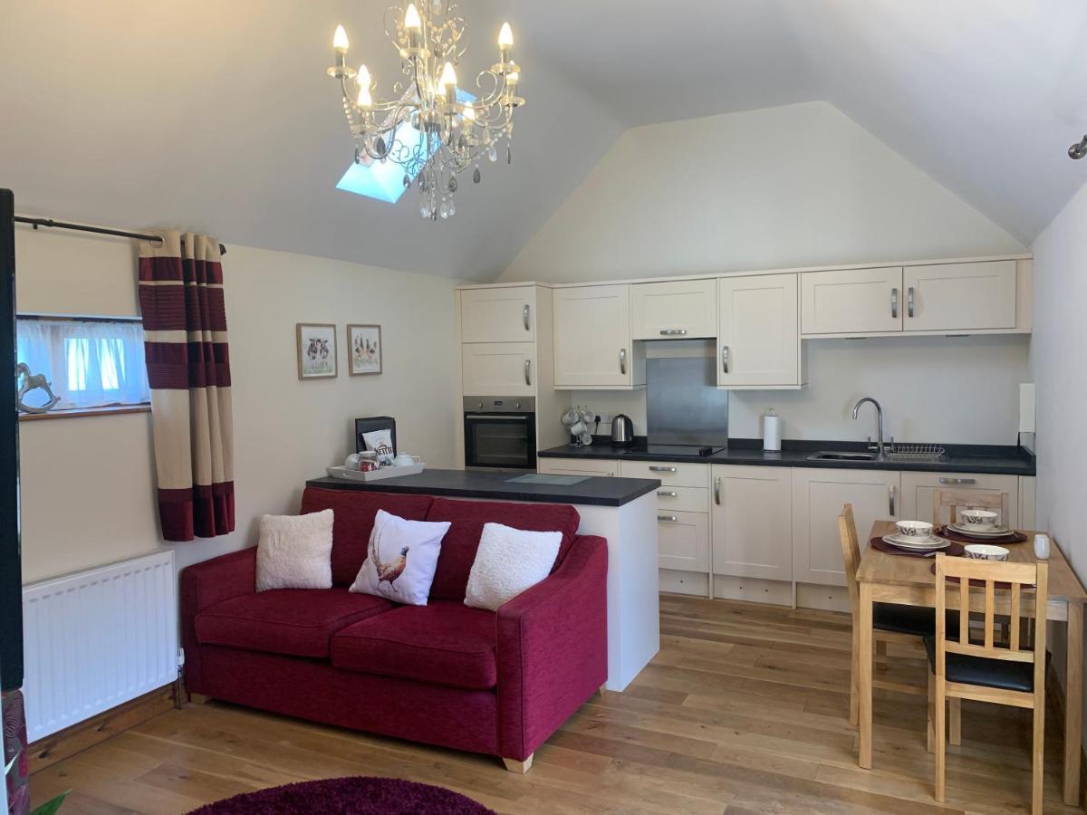 Meals Farm Holiday Cottages - The Stables North Somercotes Buitenkant foto