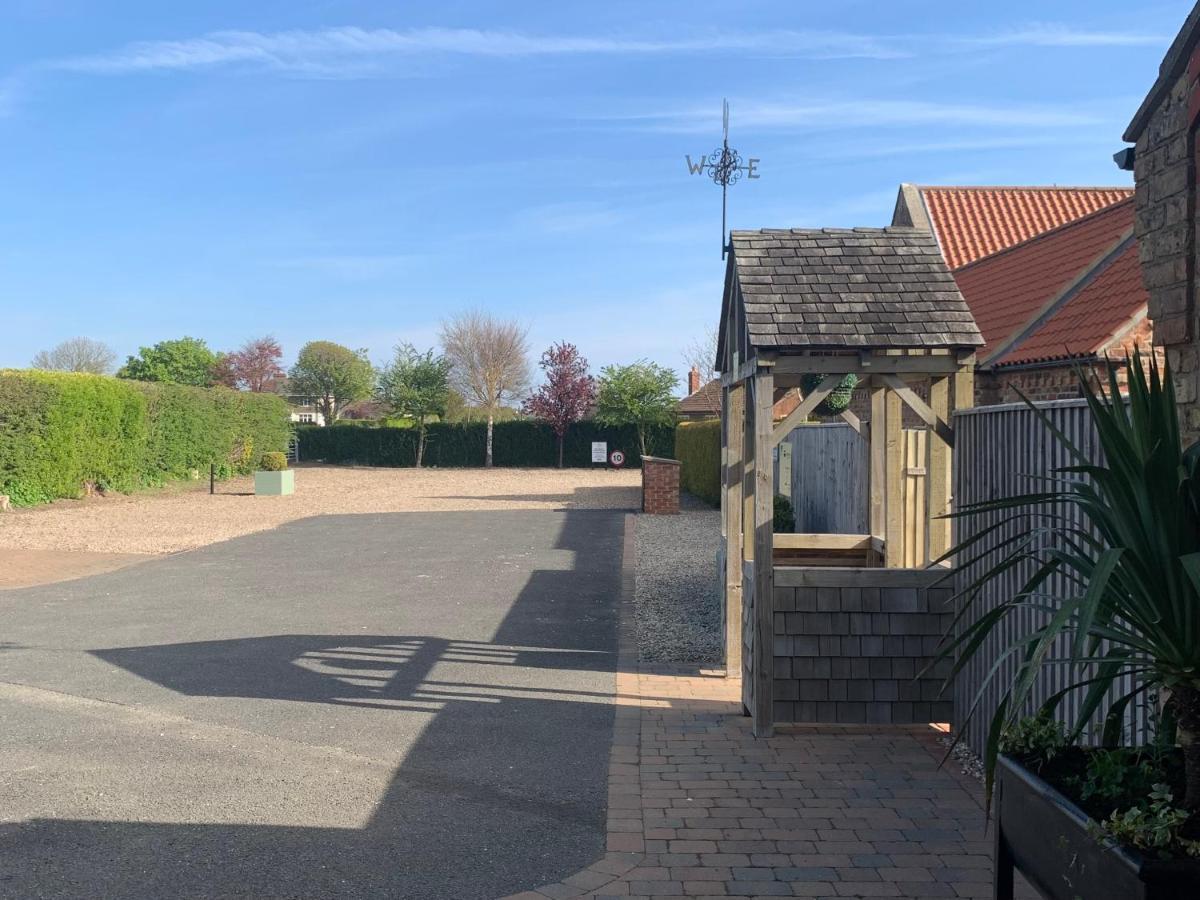 Meals Farm Holiday Cottages - The Stables North Somercotes Buitenkant foto